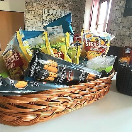 Penzion U Draci Skaly Hotel Svojse Kültér fotó