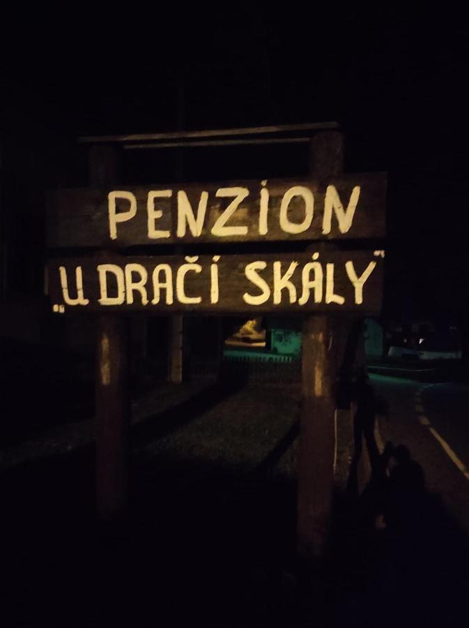 Penzion U Draci Skaly Hotel Svojse Kültér fotó