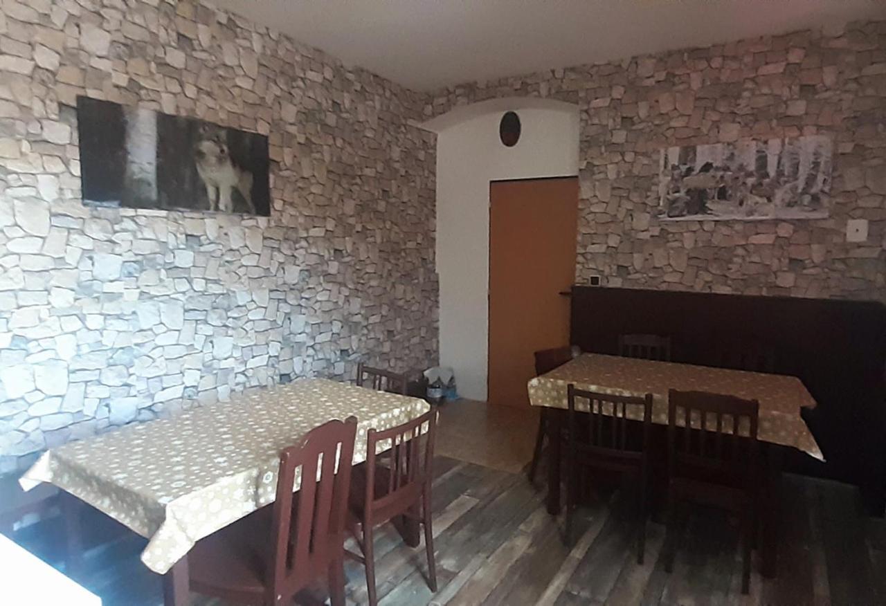 Penzion U Draci Skaly Hotel Svojse Kültér fotó